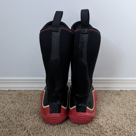 The Original Muck Boot Company - Black & Red Hale Rain Boot - Size 4 - Picture 4 of 7